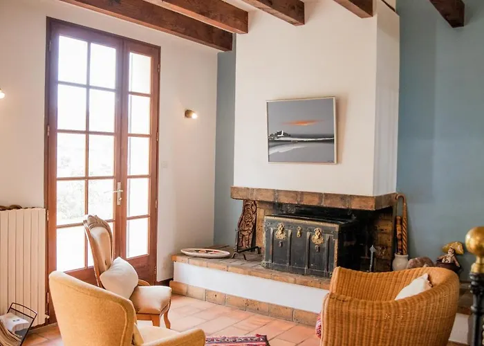 Les Hauts De Palaja, With Pool And Parking Villa Palaja